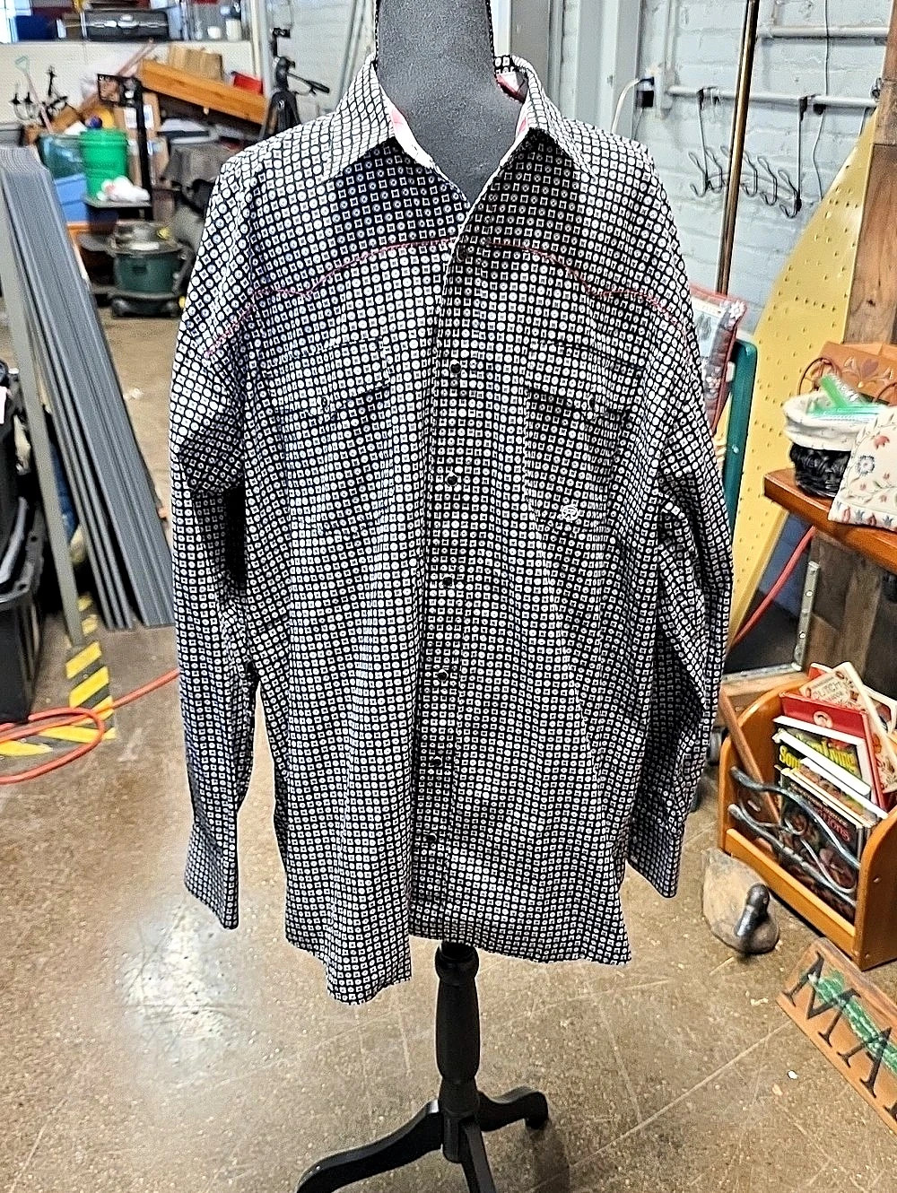 Roper Men's Geometric Snap Down Shirt in Black & Red Size 2XL